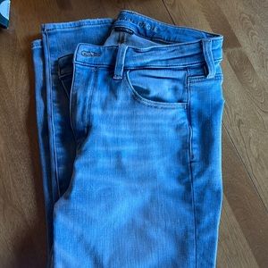 American Eagle light wash hi rise jegging crop